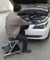 Klappbare Liegepritsche/Arbeitshocker